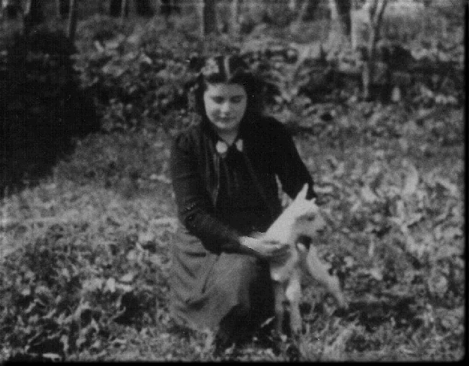  TRAPANI - 1946 - Elena con la capretta 
